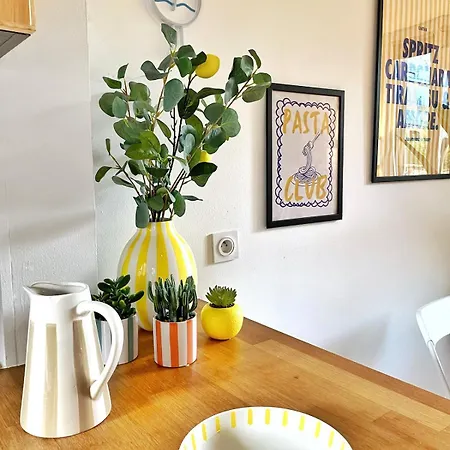 Dolce Design Duplex, 2 Bedrooms, Vieux-marche *